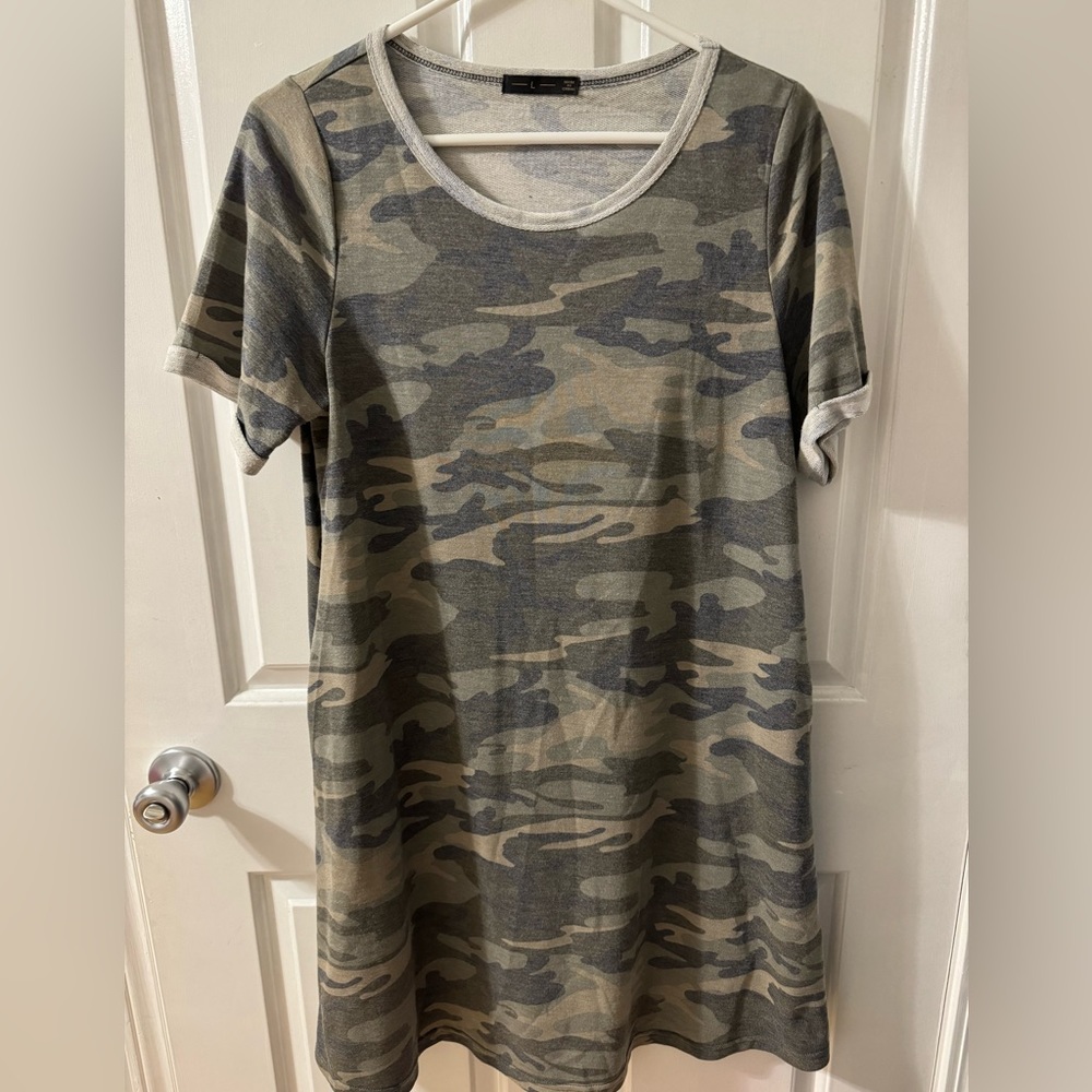 Never worn dress!